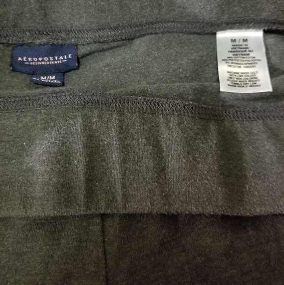 FREE WITH BUNDLE PURCHASE Aeropostale Leggings - Picture 4 of 5